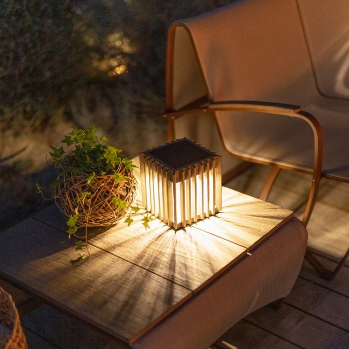 Lampe solaire de table VERTI les jardins valente design